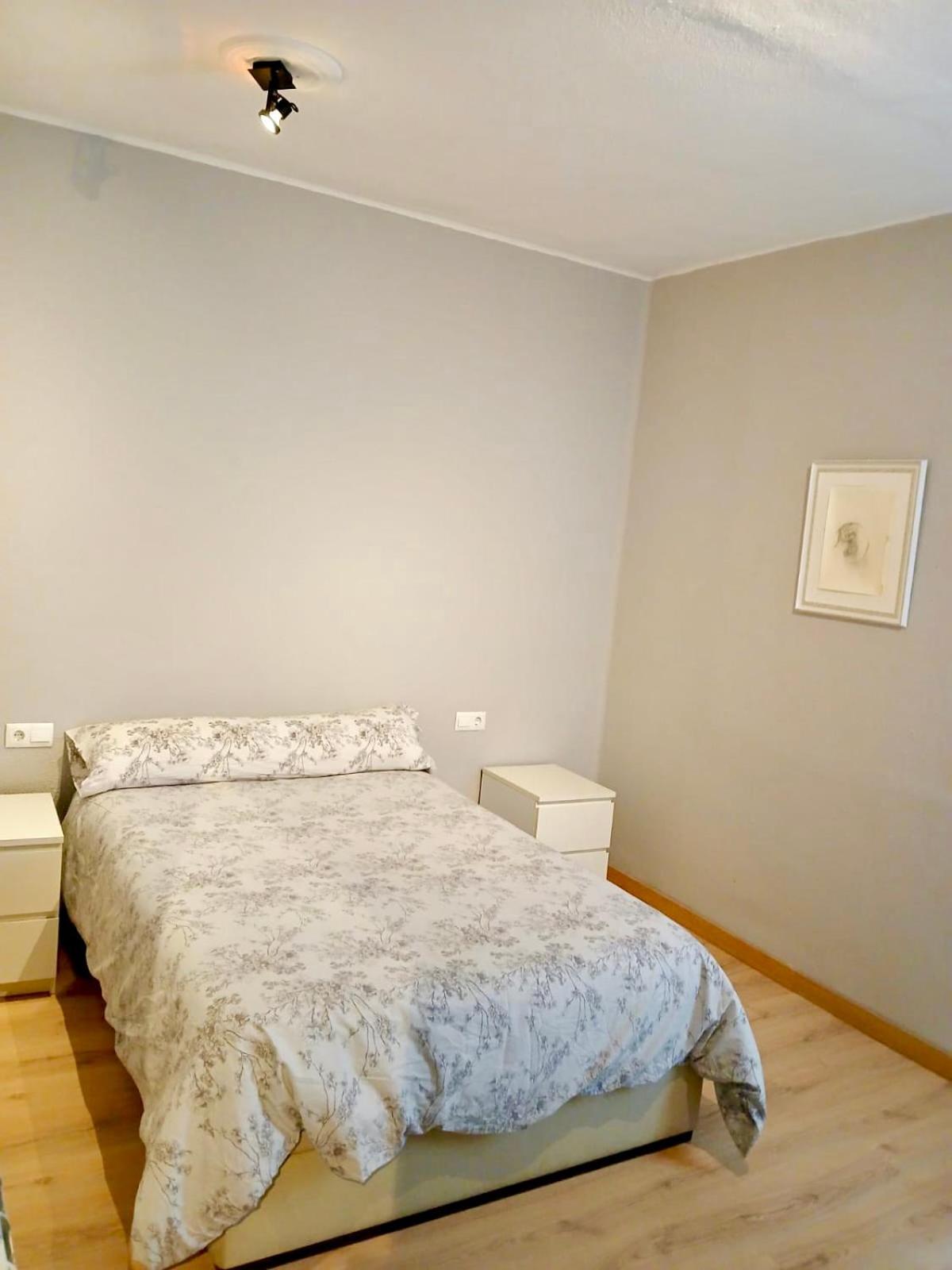 Segundo Antolin Yellow Door Ponferrada Ngoại thất bức ảnh
